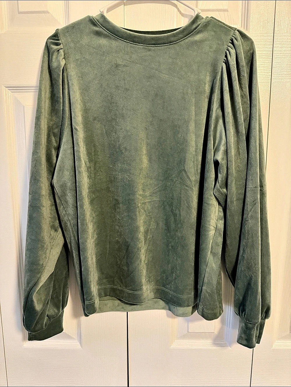 LOFT Green Velour Puff Sleeve Top Size Medium Like New